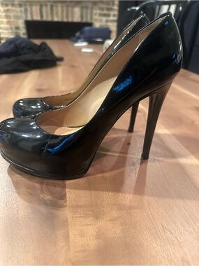 Pour La Victoire Black Patent Leather Stiletto Pumps